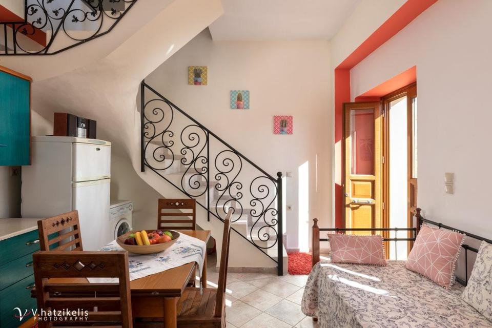 Villa Lola Chalki Town Exterior photo